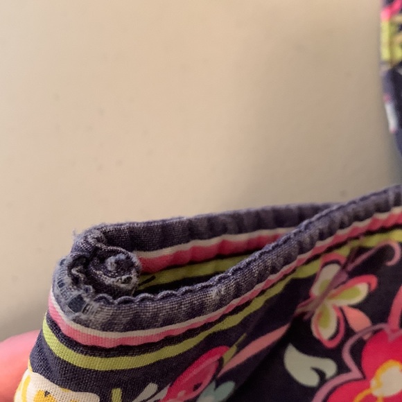 Vera Bradley Tote **Retired Print** - Picture 2 of 6